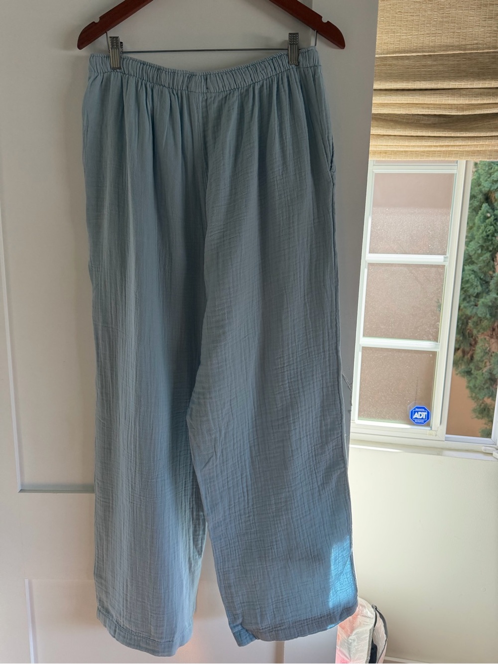 Aritiza Little Moon Sail Pant NWT Size L - Picture 2 of 3